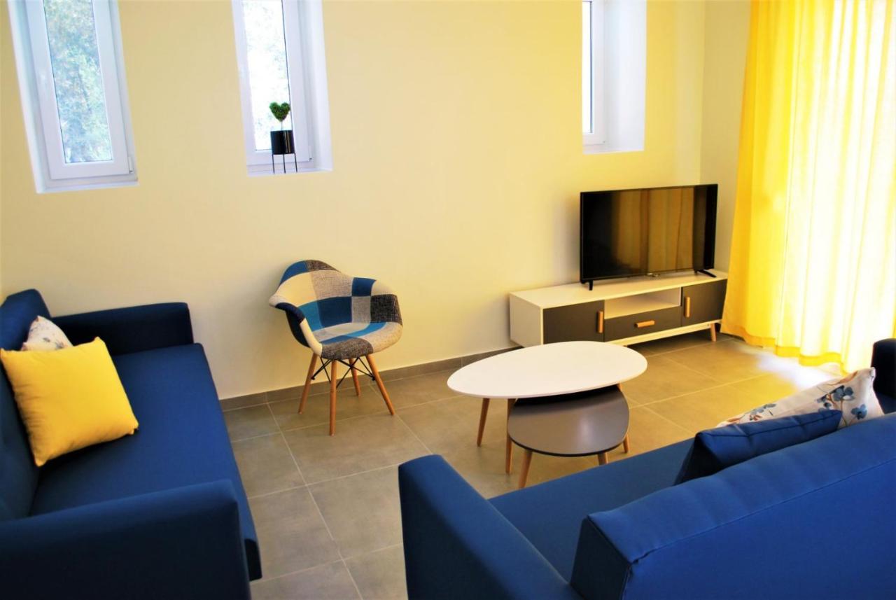 Q Luxury Rooms Paleros Екстер'єр фото