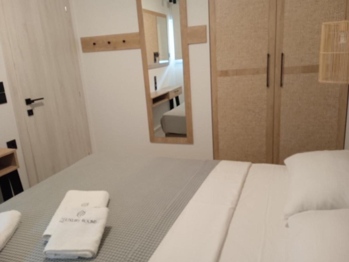Q Luxury Rooms Paleros Екстер'єр фото